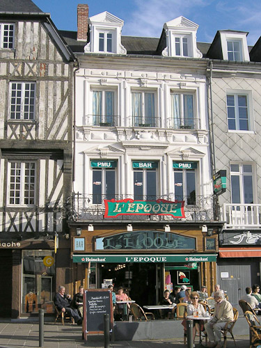 Cafe in Pont Audemer