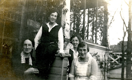 <B>Margaret Ann Pincock with Daughters</B><BR>Daughters are my great aunts.From left: Bess Marion and Nell