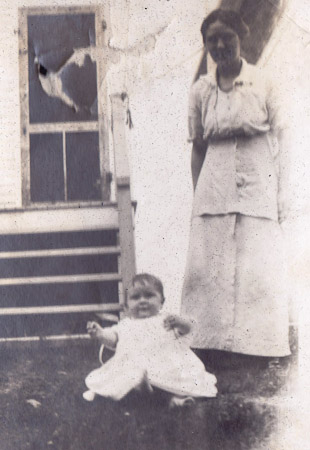 <B>Marg Carr and mother</B>