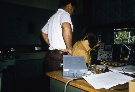 <B> Lab in Summer of 1973</B><BR>Here we see who did the work -- Andy Reid with Doug 